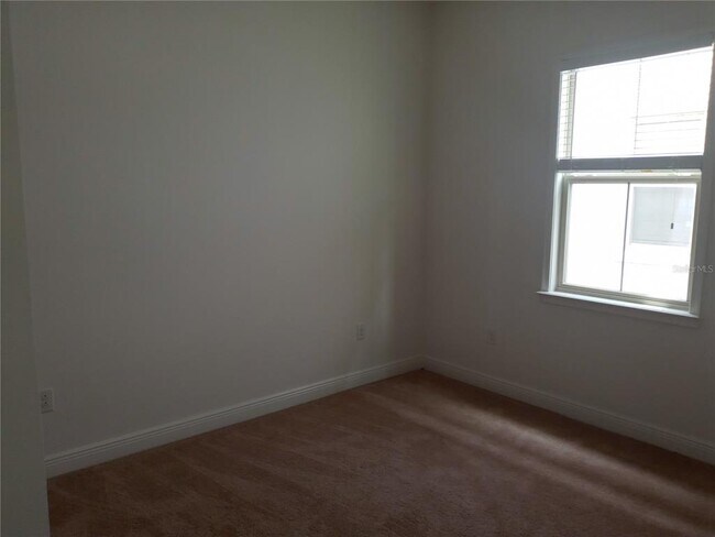 Building Photo - 9894 Mere Pkwy