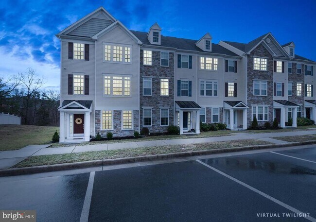 Building Photo - 120 Woodman Ct