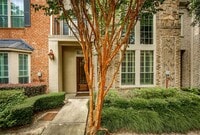 Building Photo - 1005 Memorial Village Dr