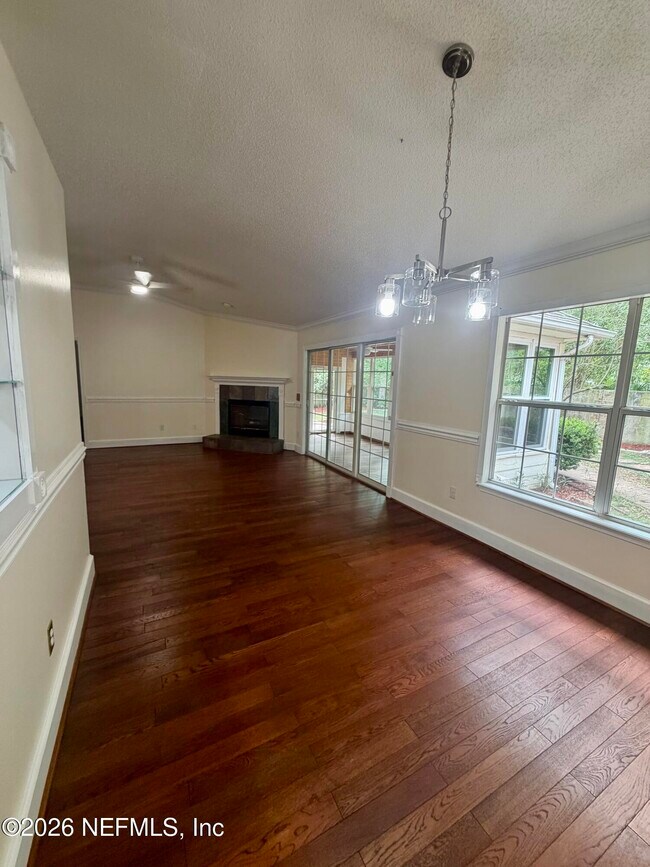 Building Photo - 1523 Blue Heron Ct