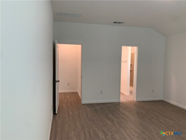 Building Photo - 458 Fairy Duster Dr