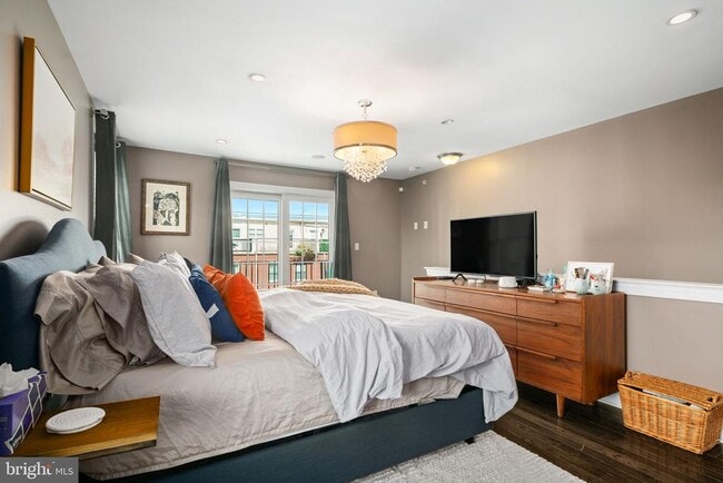 Building Photo - 1001 N 3rd St