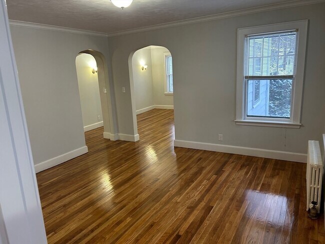 Building Photo - 20-22 Randall Avenue Unit 1