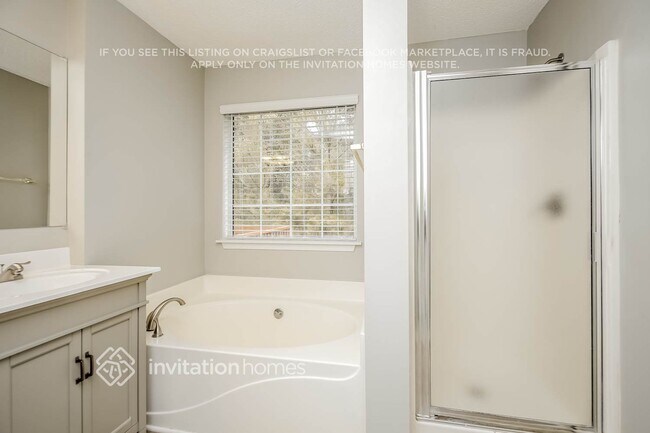 Building Photo - 5449 Sweetsprings Dr SW