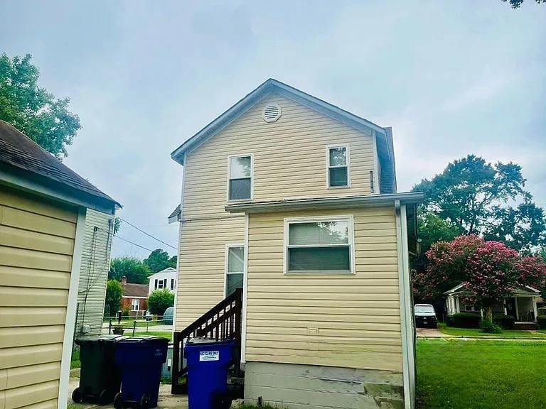 Building Photo - 3322 Lens Ave