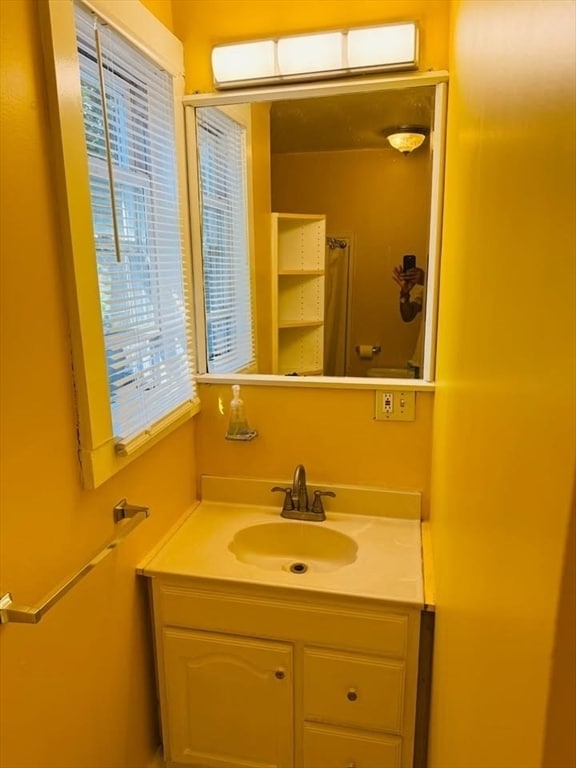 Building Photo - 10 Kenwood Terrace