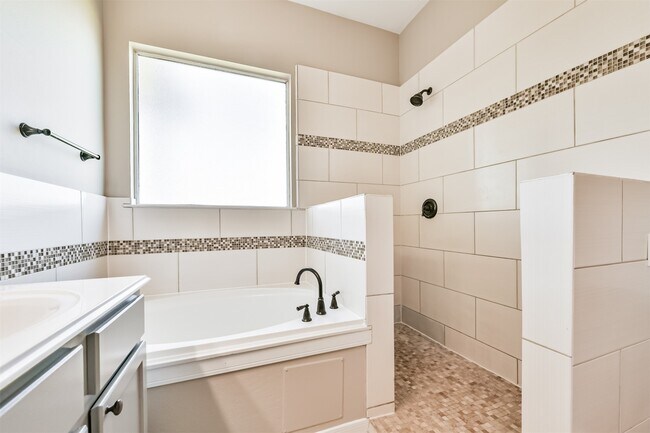Building Photo - 13719 Rolling River Ln