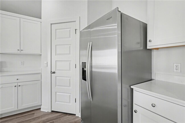 Building Photo - 539 Colorado St