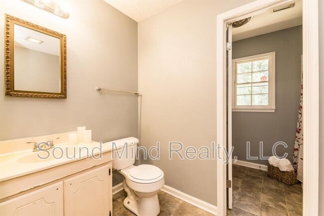 Building Photo - 2413 Keith Dr