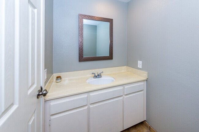 Building Photo - 39945 Santa Fe Way