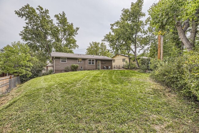 Building Photo - 1505 Findlay Way