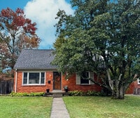 Building Photo - 1633 Lindy Ln