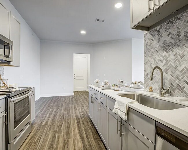 Building Photo - Apartment for Rent