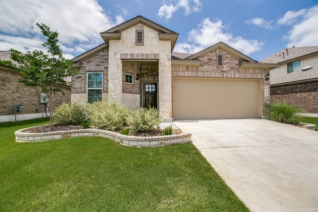 Building Photo - Waterford Park 3 Bed Single Story Home