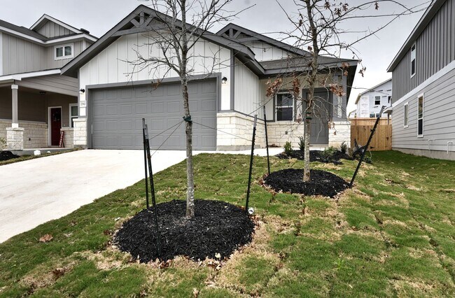 Building Photo - Gorgeous one story home!  3 bedrooms  | 2 ...