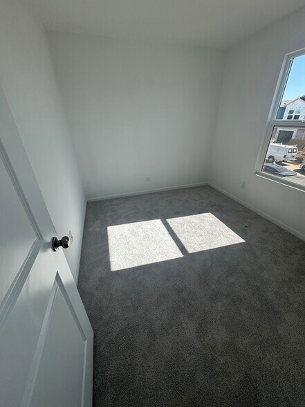 Building Photo - 12169 Steeplechase Dr