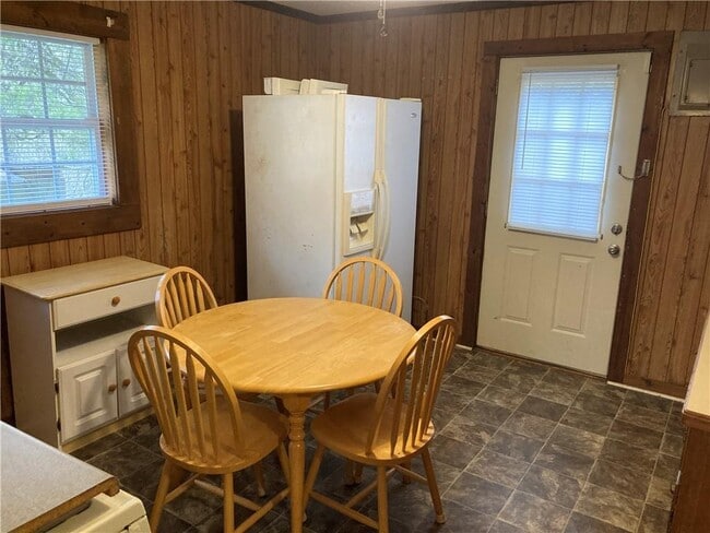 Building Photo - 412 Rabun Rd