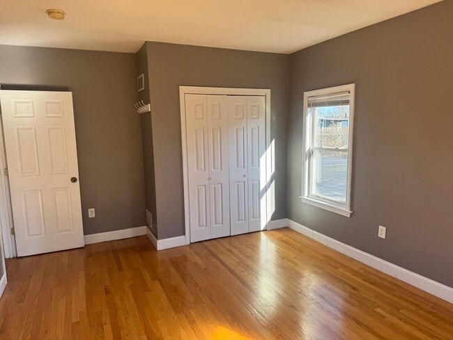 Building Photo - 1122-1124 Dorchester Ave