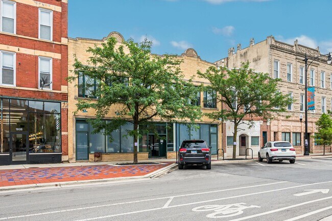 Building Photo - 1907 S Blue Island Ave Chicago IL 60608