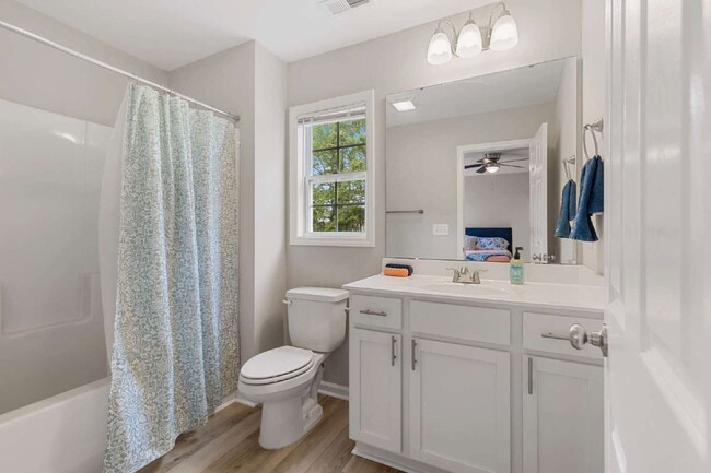 Building Photo - 214 Jeremy Ln