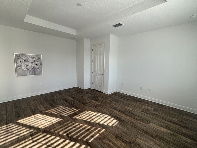 Building Photo - The best of the best in On Top of The World