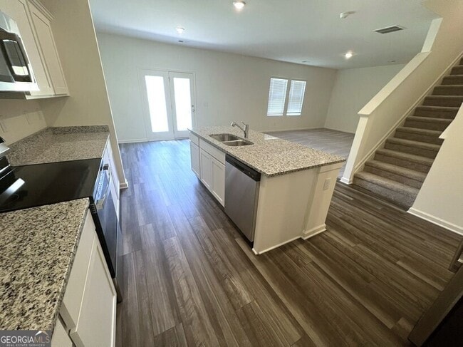 Building Photo - 7731 Sudbury Cir
