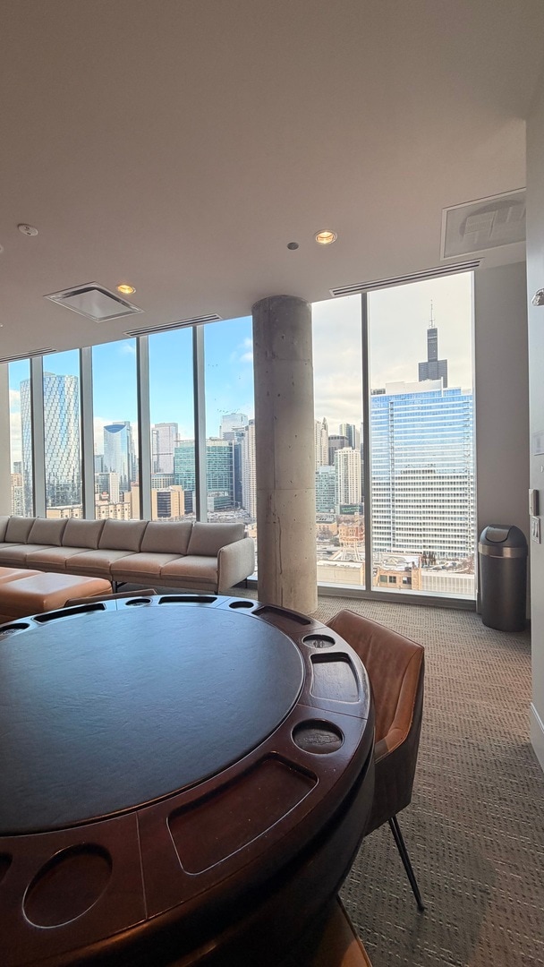 Building Photo - 205 S Peoria St