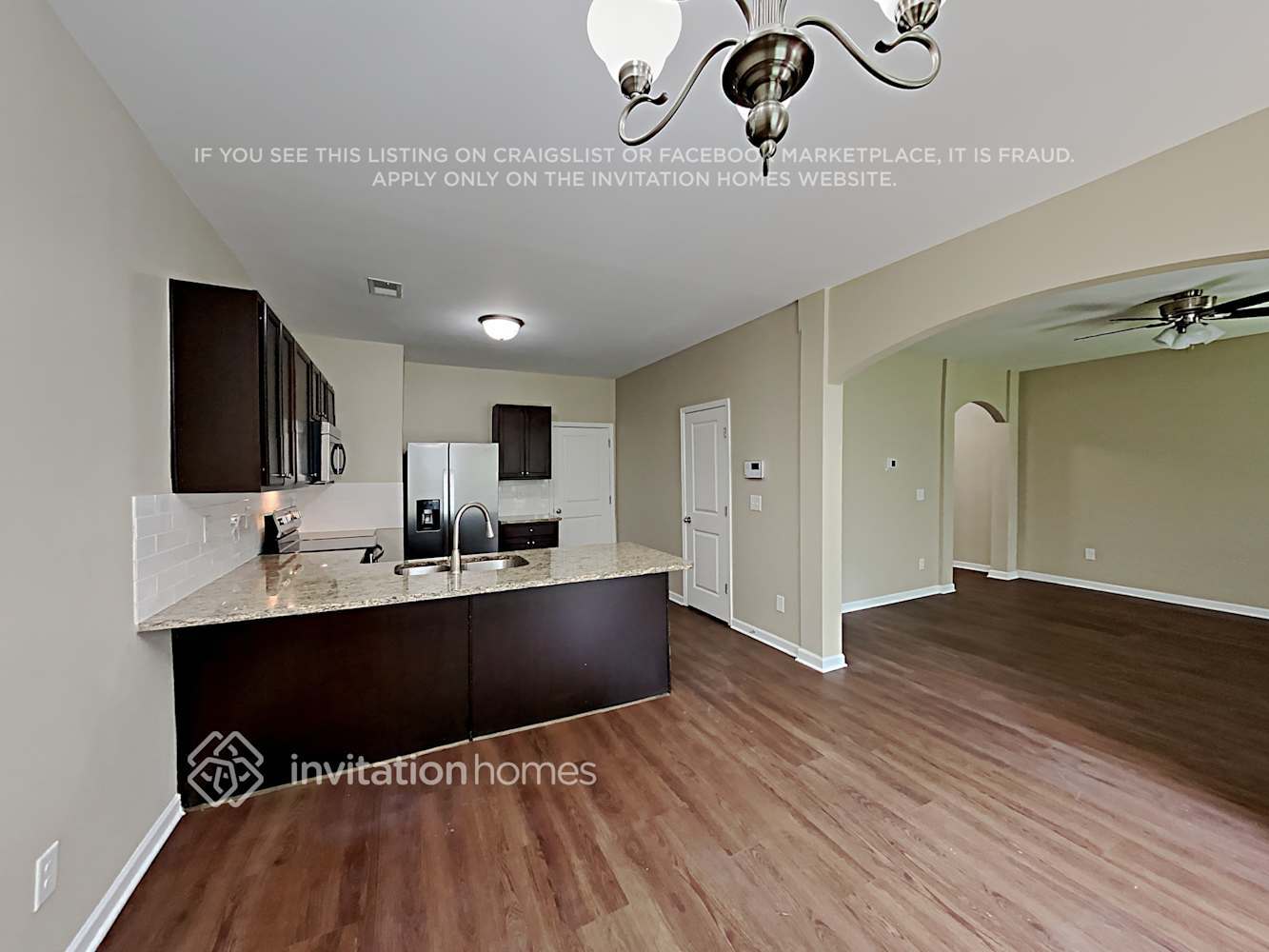 Building Photo - 185 Magnaview Dr