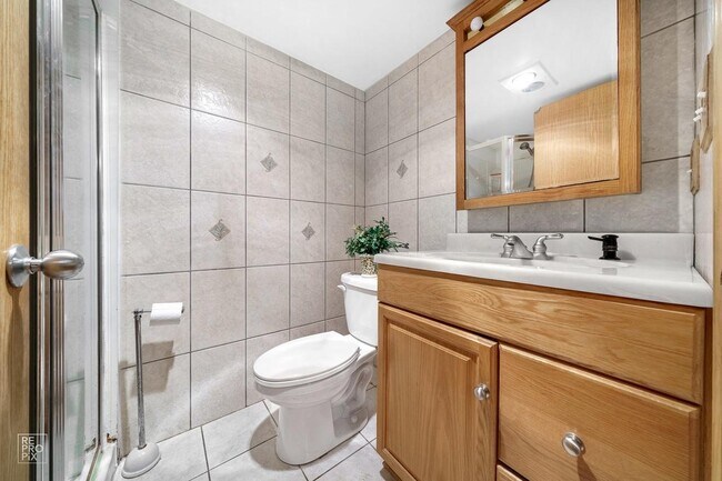 Building Photo - 5022 S Laporte Ave