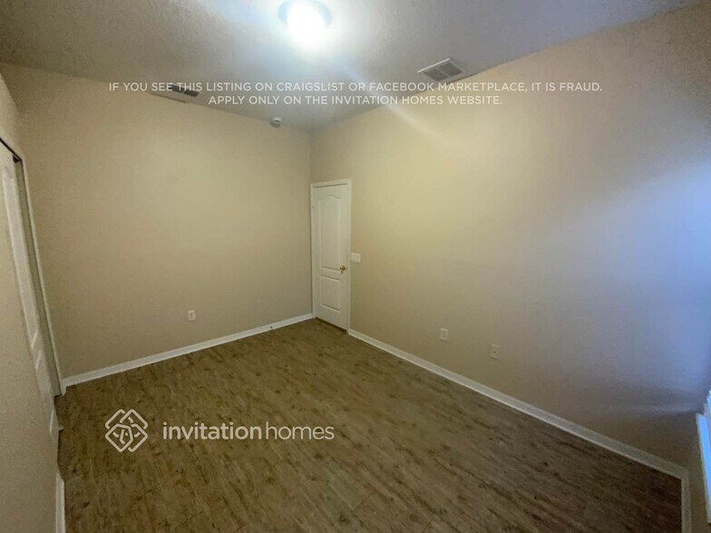 Building Photo - 3904 Emerald Tree Ln