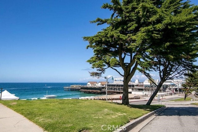 Building Photo - 555 Esplanade