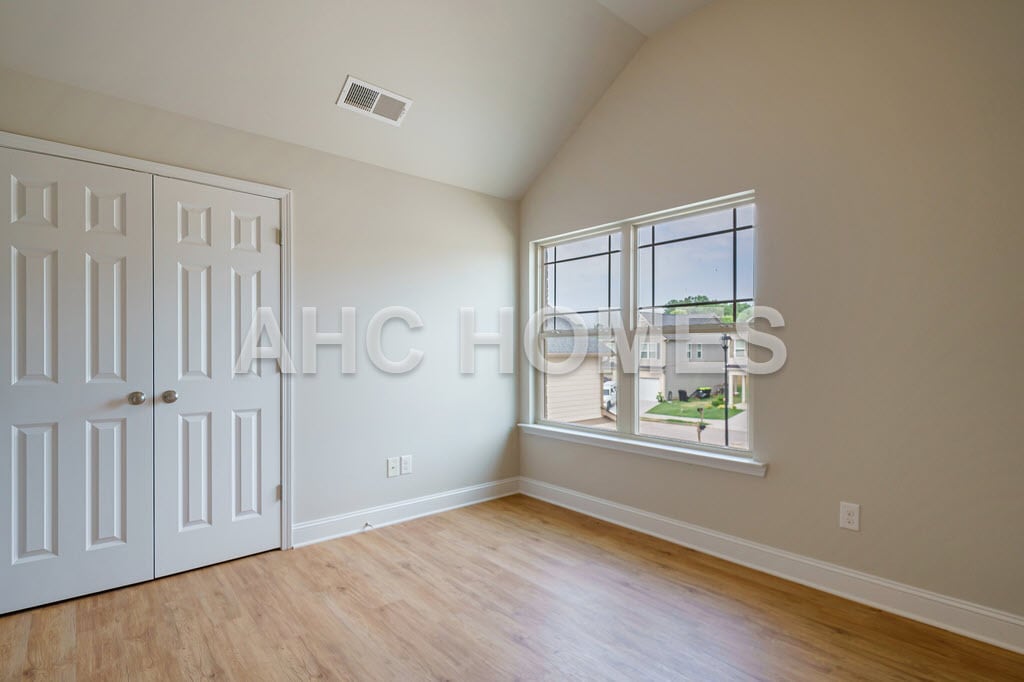 Building Photo - 5244 Halcyon Ct