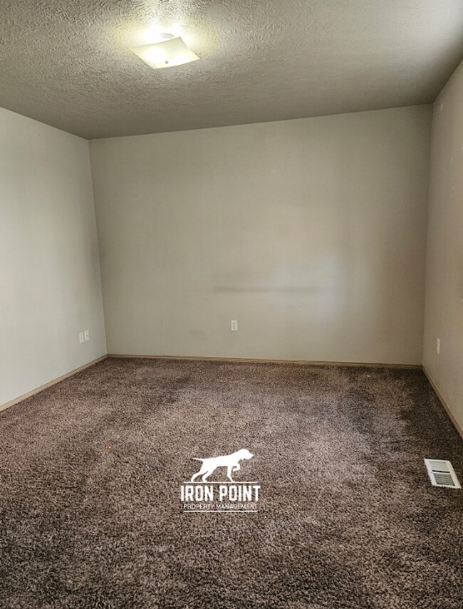 Building Photo - DAL584