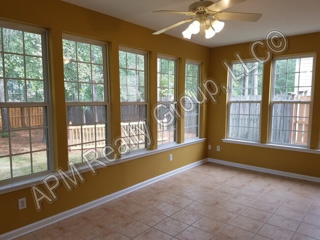 Building Photo - 304 Austree Dr
