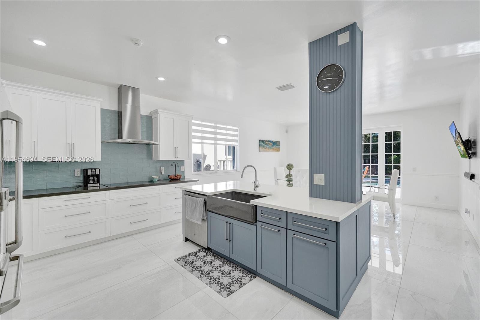 Building Photo - 1367 Camellia Cir