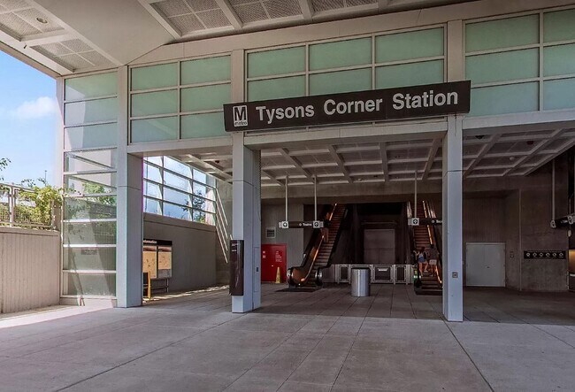 Building Photo - 7935 Tyson Oaks Cir