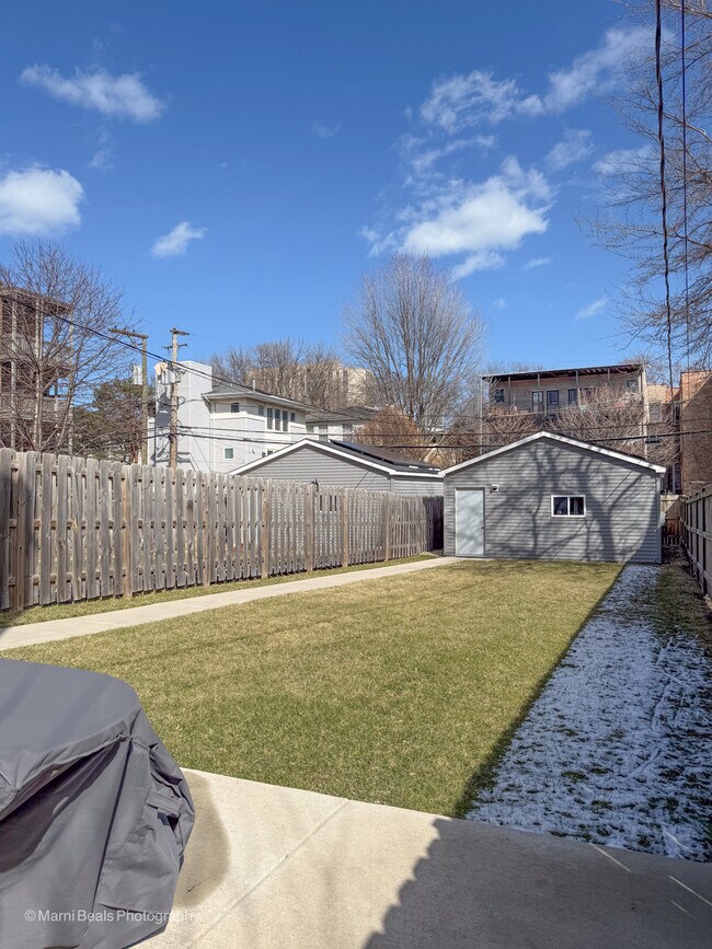 Building Photo - 6123 S Ellis Ave
