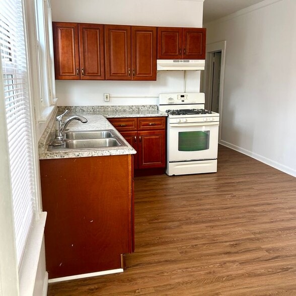 Building Photo - 36 Tiffany Pl