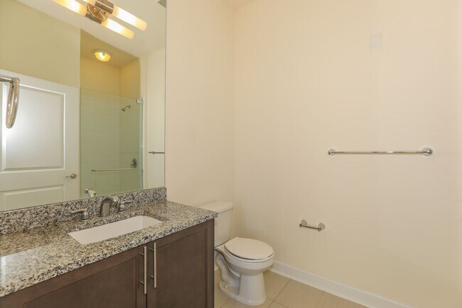 Building Photo - 2/Bedroom 2/ Full Bath - A+ Waterfront Location Near Ferry