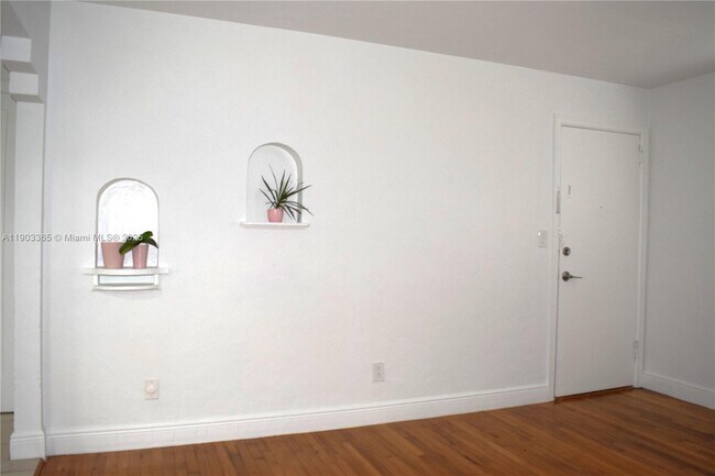 Building Photo - 23 Phoenetia Ave