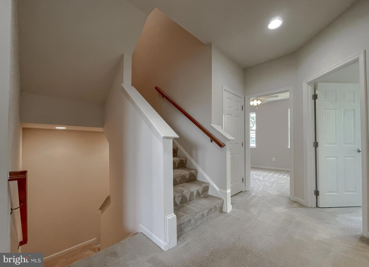 Building Photo - 44017 Swift Fox Dr