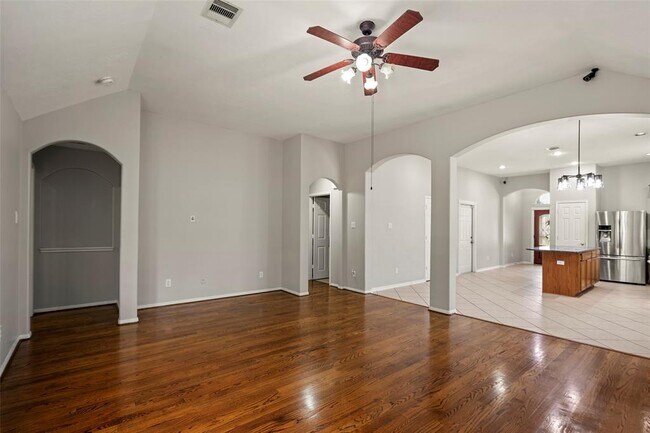 Building Photo - 6907 Birnam Garden Lane