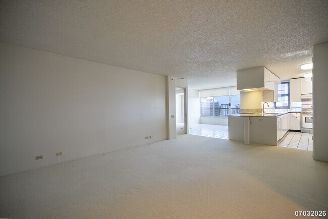 Building Photo - 2 bd, 2 ba Condo in Honoulu Park Place