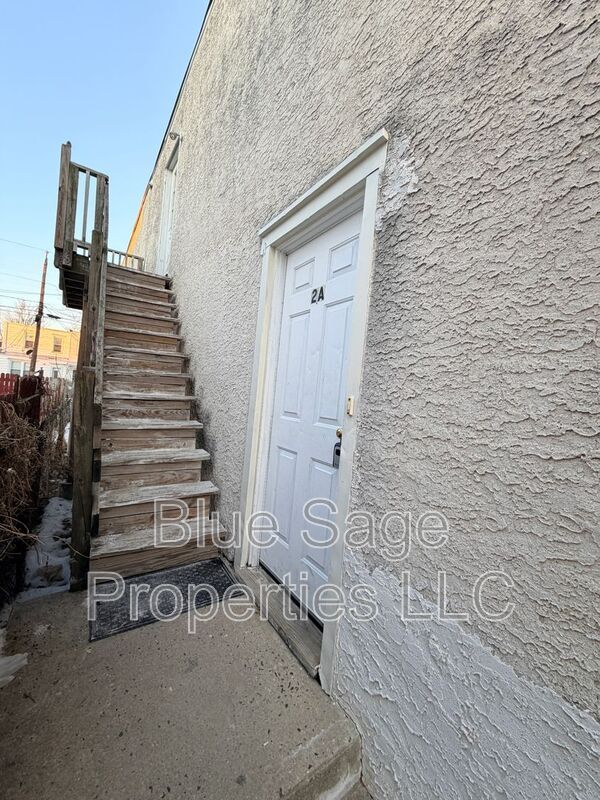 Building Photo - 1010 Yates Ave