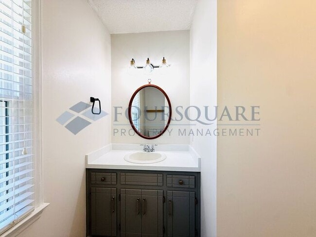 Building Photo - Charming Ranch Home with Large Deck, & Fenced Yard in Raleigh, NC