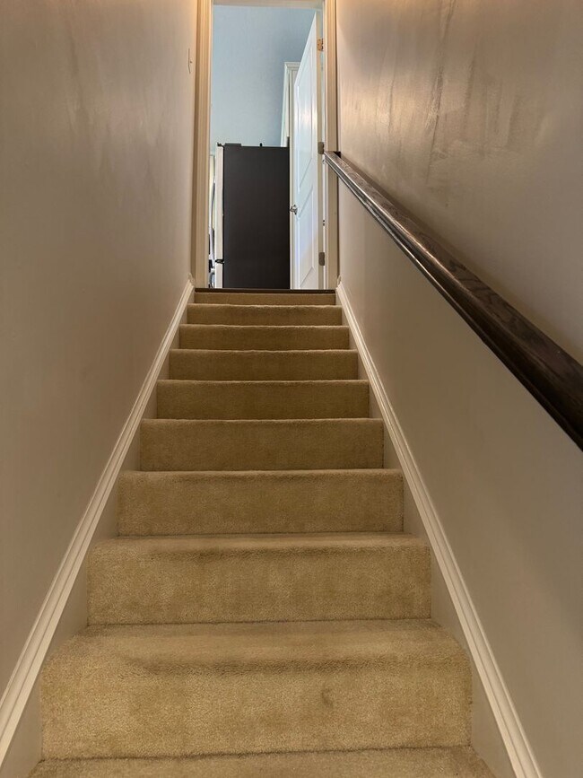 Building Photo - Beautiful 3 Bedroom 3.5 Bath in Sewickley, PA!