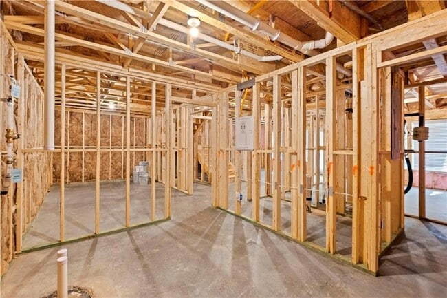 Building Photo - 1139 Lookout Ave NW