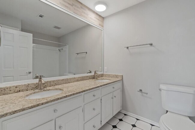 Building Photo - 3326 Foster Ln