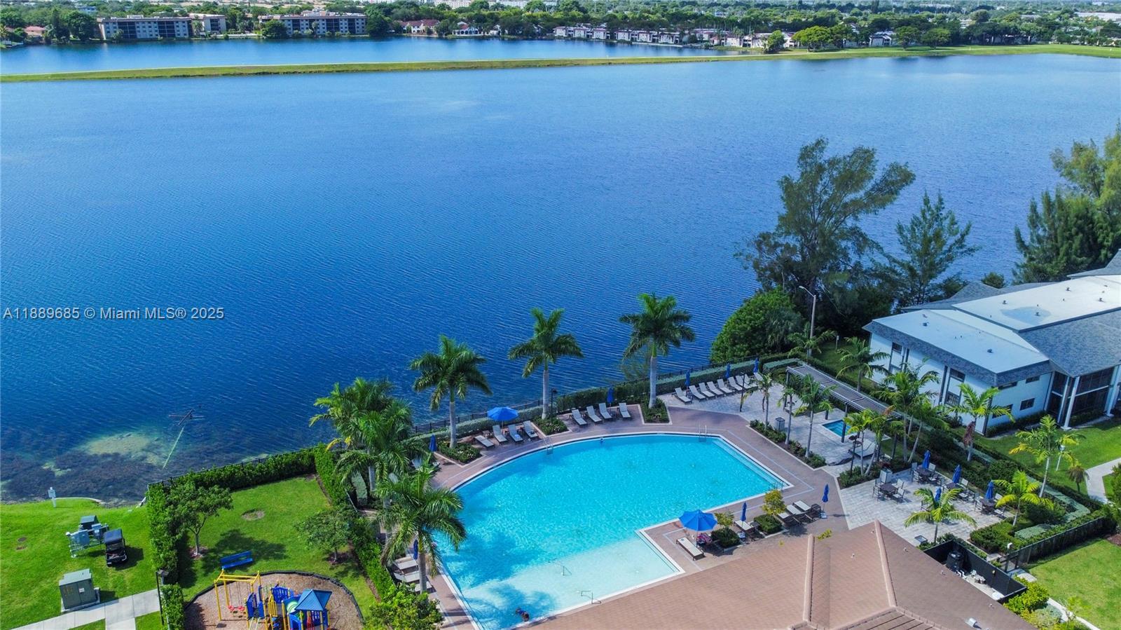 Community - 21016 NE 2nd Ct