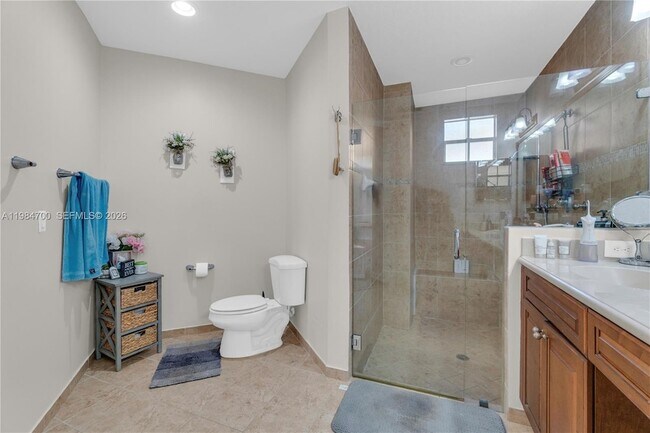 Building Photo - 8200 NW 128th Ln